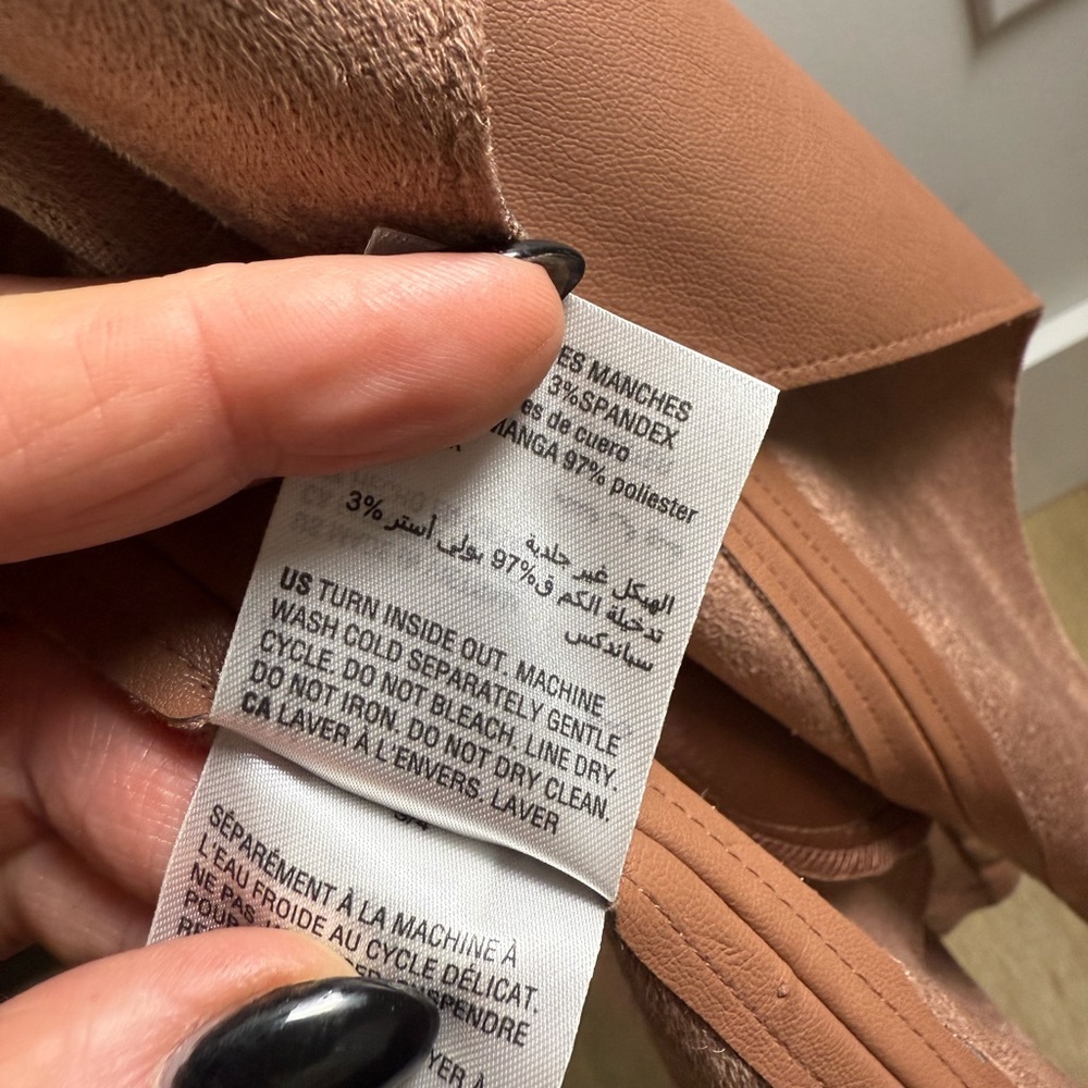 Bar III Women's Tan Crop Flyaway Faux Leather Jacket Size Medium - Picture 8 of 9